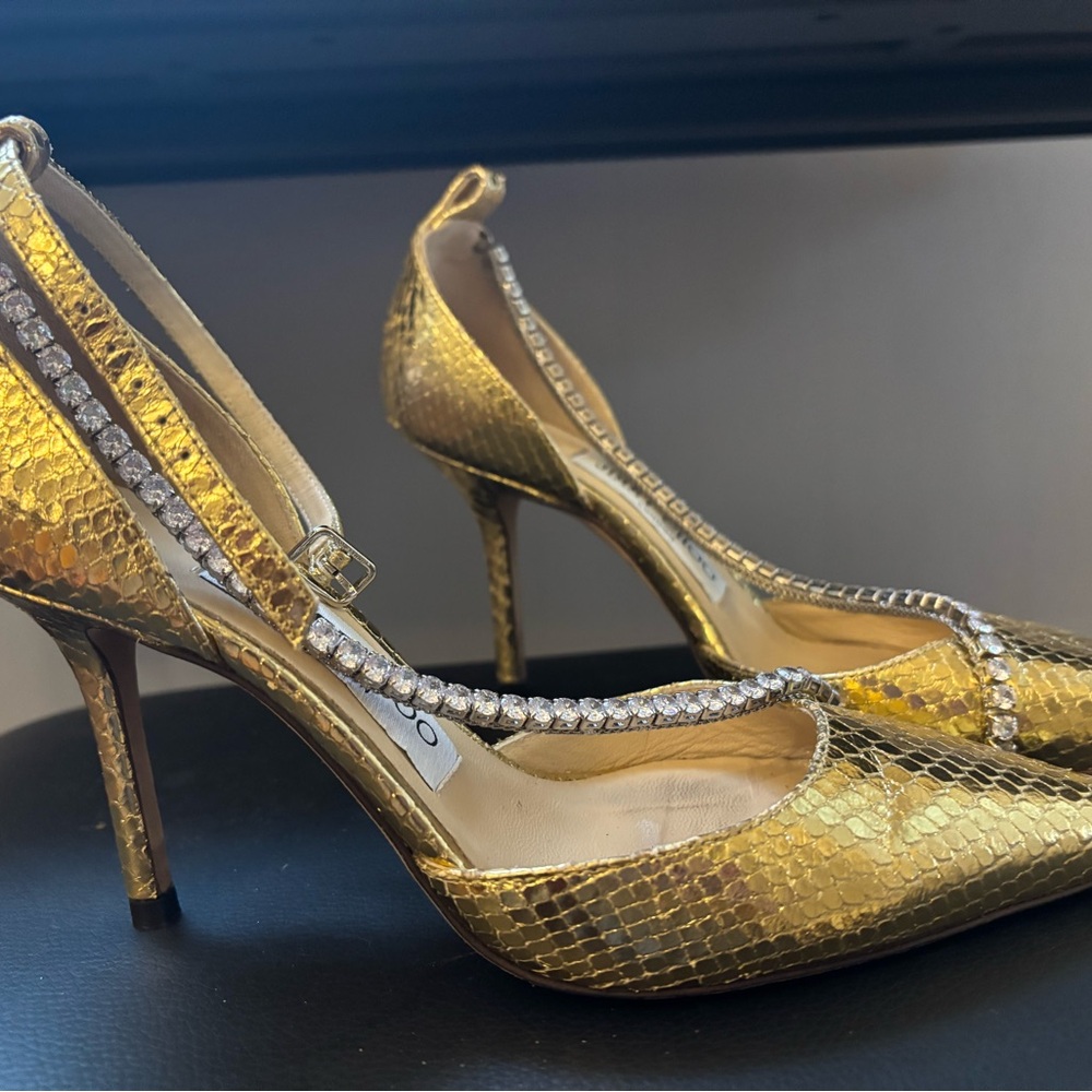Elegant Jimmy Choo Gold Stiletto Heels
